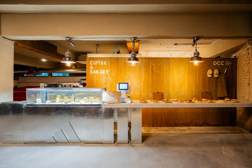 나우부터 랄프스커피까지, '패션+커피' 공간 및 굿즈 비즈니스 확대 1885-Image